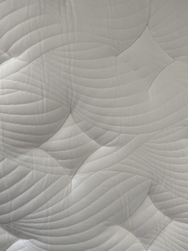 nest-bedding-alexander-signature-hybrid-cover